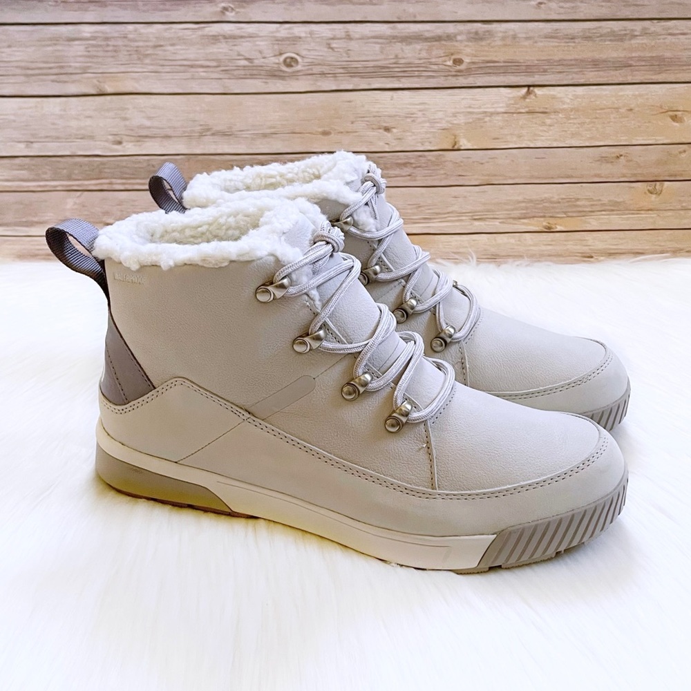 The North Face Women’s Sierra Mid Lace Waterproof Leather Boots